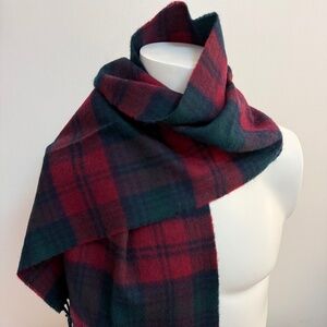 Johnstons of Elgin Pure Wool Scarf – Lindsay Tartan – Made in Scotland